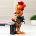 Сувенир полистоун лак "Петух с чемоданом" 18,5х8,8х15 см - фото 21092345