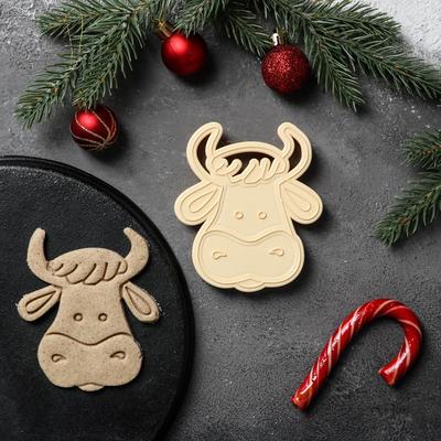 Форма для вырезки теста Леденцовая фабрика «Бычок», цвет бежевый