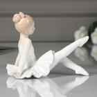 Сувенир керамика "Малышка-балерина в белой пачке" 11х14х9,2 см - фото 9338555