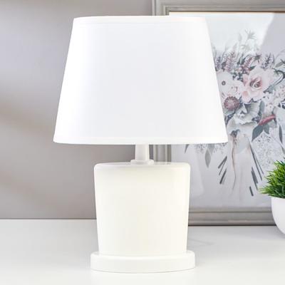 Лампа настольная 03000 1хЕ14 15 Вт белый 20×28.5×11 см RISALUX