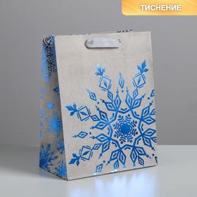 Пакет крафтовый вертикальный «Снежинка», MS 18 × 23 × 10 см