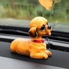 Собака на панель авто, качающая головой, СП15 - фото 6317097
