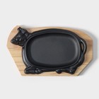 Сковорода чугунная «Корова», 30×18 см, на деревянной подставке МИКС - Фото 2