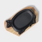 Сковорода чугунная «Корова», 30×18 см, на деревянной подставке МИКС - Фото 3