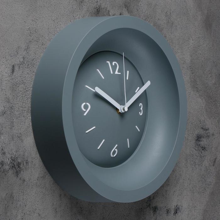 Часы настенные, серия: Классика, плавный ход, d=25.4 см, без стекла, серые - фото 1905674185
