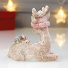 Сувенир полистоун "Маленький оленёнок с белочкой и ёжиком" блеск розовый 10,5х10,3х6,3 см - Фото 3