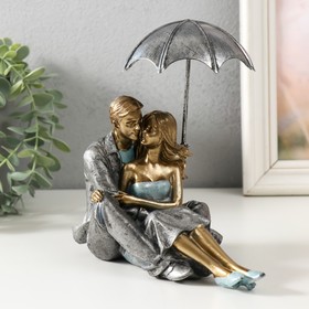 Сувенир полистоун 'Влюблённая пара под зонтом - нежность' синий 18х18х10 см