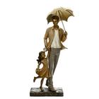 Сувенир полистоун "Папа с дочкой на прогулке под зонтом" бежевый 28х11х8 см - фото 7427585