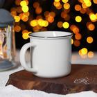 Кружка фарфоровая Доляна «Снеговичок», 380 мл, цвет белый - Фото 2