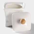 Банки для хранения специй и соусов BellaTenero, 6 предметов: солонка 100 мл, банка 200 мл, соусник 200 мл, на бамбуковой подставке, фарфор, белые - Фото 12