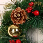 Венок новогодний d=25 см «Зимнее волшебство. Шишки и ягоды», с шариками - Фото 3