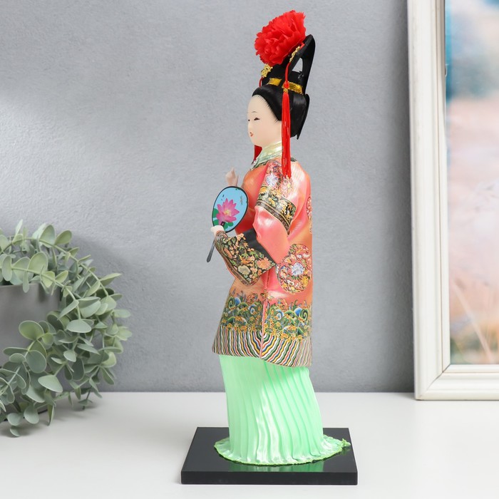 Кукла коллекционная "Китаянка в традиционном наряде с опахалом" 33,5х12,5х12,5 см - фото 1876147472