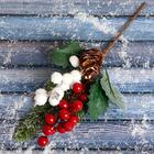 Декор "Зимнее очарование" шишка ягоды красные белые хвоя, 25 см - фото 23782373