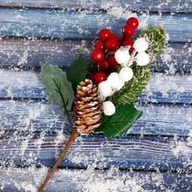 Еловая ветка декоративная «Зимнее волшебство. Очарование», 25 см