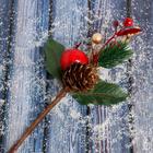 Декор "Зимнее очарование" шишка ягоды листья, 14 см - Фото 3