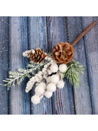 Еловая ветка декоративная «Зимнее волшебство. Очарование», белые ягоды, шишки, 24 см - Фото 2