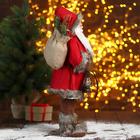 Дед Мороз "В красной шубке с веточками" 45 см - Фото 4
