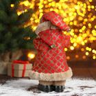 Дед Мороз "В красной шубке в клетку с подарками" двигается, 30 см - Фото 3