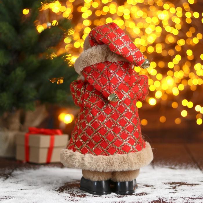 Дед Мороз "В красной шубке в клетку с подарками" двигается, 30 см - фото 1908587807