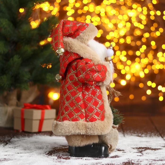 Дед Мороз "В красной шубке в клетку с подарками" двигается, 30 см - фото 1908587808