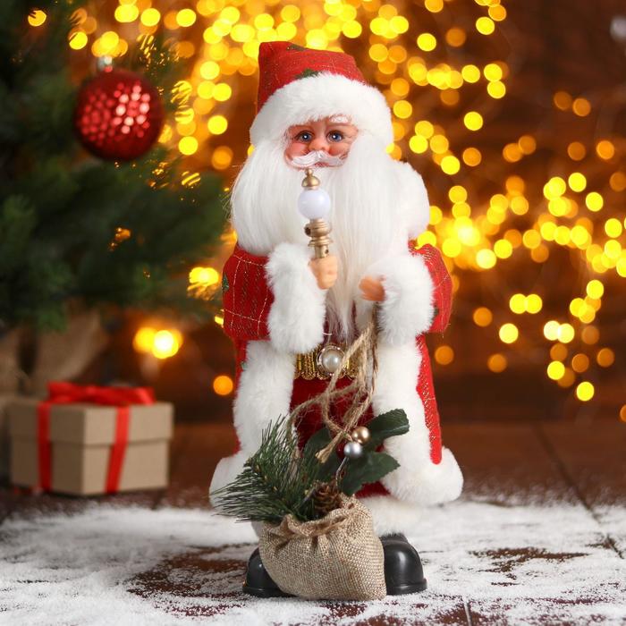 Дед Мороз "В красно-белой шубке в клетку с подарками" двигается, 17х30 см - Фото 1