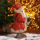 Дед Мороз "В красной шубке в клетку с подарками" двигается, 20х40 см - фото 3706438