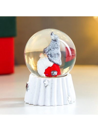 Снежный шар новогодний стеклянный «Дед Мороз в колпаке войлочном», d=4.5 см, 6×4.5×4.5 см