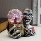 Плазменный шар "Мумия с ящиком" 20х11,5х17 см - фото 9046135
