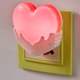 Ночник 'Сердце' LED от сети МИКС 4х7х7 см RISALUX