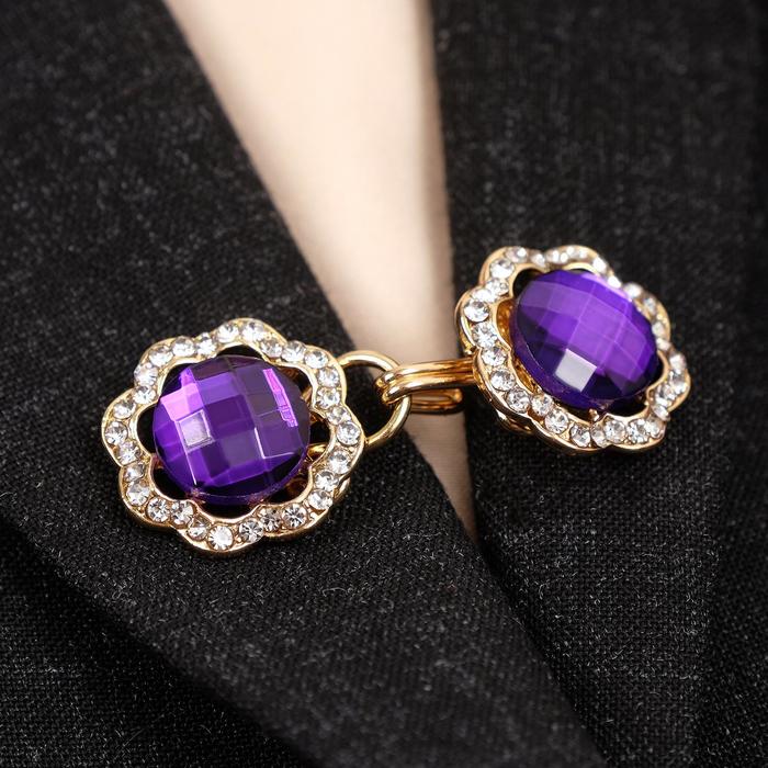 Зажим для кардигана пришивной «Сияние», цвет бело-фиолетовый в золоте - Фото 1