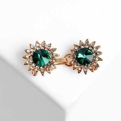 Зажим для кардигана «Омега», цвет бело-зелёный в золоте