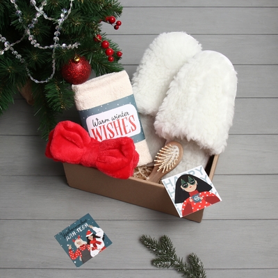 Набор новогодний подарочный «Новый год: Warm winter wishes» полотенце и аксессуары