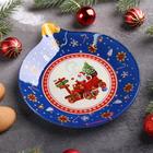 Блюдо стеклянное сервировочное Доляна «Ёлочная игрушка. Дед мороз», 18,2×15,5 см - Фото 2