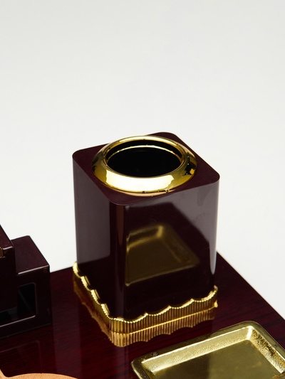 Набор настольный 6в1 (блок д/бумаг, подаст. д/печати, карандашница, часы, визитница,глобус)