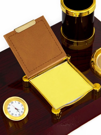 Набор настольный 5в1 с визитницей и часами, красное дерево