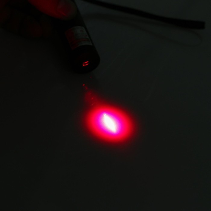 Лазерная указка аккумуляторная, дальность 2 км, красный луч, 14 х 2 см - фото 1905682584