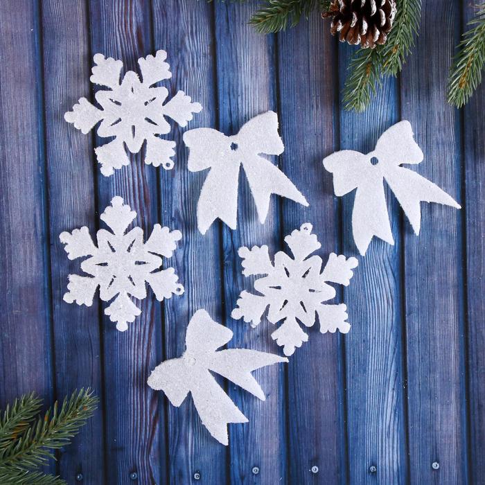 Ёлочные игрушки 6 шт. «Зимнее волшебство. Снежинки и бантики - мерцание» пластик, 7×6 см, белый - Фото 1