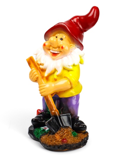 Садовая фигура из гипса «Гном с лопатой на подставке», 42×24×26 см