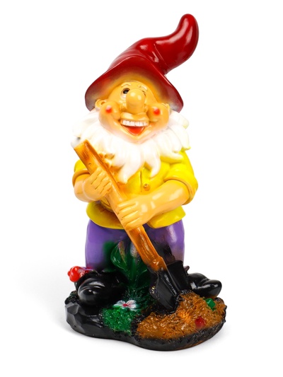 Садовая фигура из гипса «Гном с лопатой на подставке», 42×24×26 см