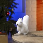Светодиодная фигура «Белочка» 7×14×5 см, флок, батарейки CR2032×2 (не в комплекте), свечение тёплое белое - Фото 2