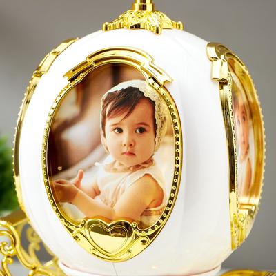 Фоторамка пластик 9х7,5 см музыка "Карета" белая с золотом 23х18х12,5 см