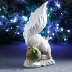 Фигурка полистоун «Белка на большом орехе», 30×17×12 см - Фото 3