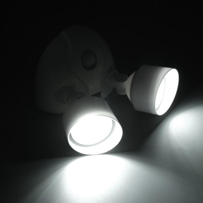 Светильник светодиодный с датчиком движения düwi Autonoma LED, 2х3 Вт COB, 4хАА, IP65 - фото 1886521951
