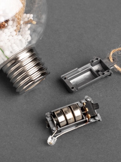 Набор ёлочных шаров «Зимний лес», 3 шт., d=8 см, 1 LED, от батареек, свечение тёплое белое