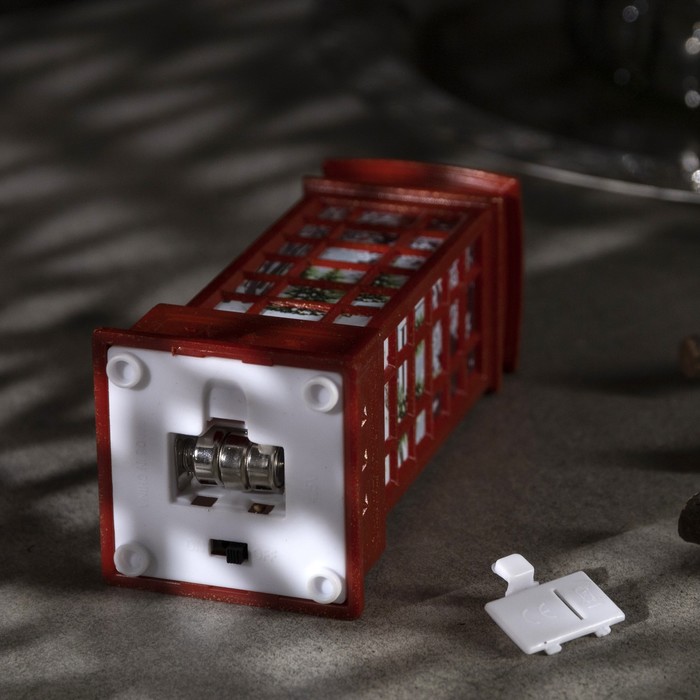 Светодиодная фигура «Телефонная будка с Дедом Морозом» 5.3 × 12 × 5.3 см, пластик, батарейки AG13х3, свечение тёплое белое - фото 1907136349
