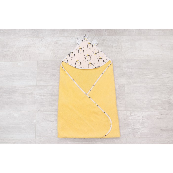 Полотенце-уголок Cute love, размер 90 × 90 см, принт  пингвины, цвет жёлтый
