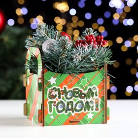 Кашпо деревянное "С Новым Годом! Красно-зелёный шёлк", 10×10.5×11 см