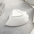 Соусник «Клубника», 10.5×7.7×3 см, керамика, белый - Фото 3