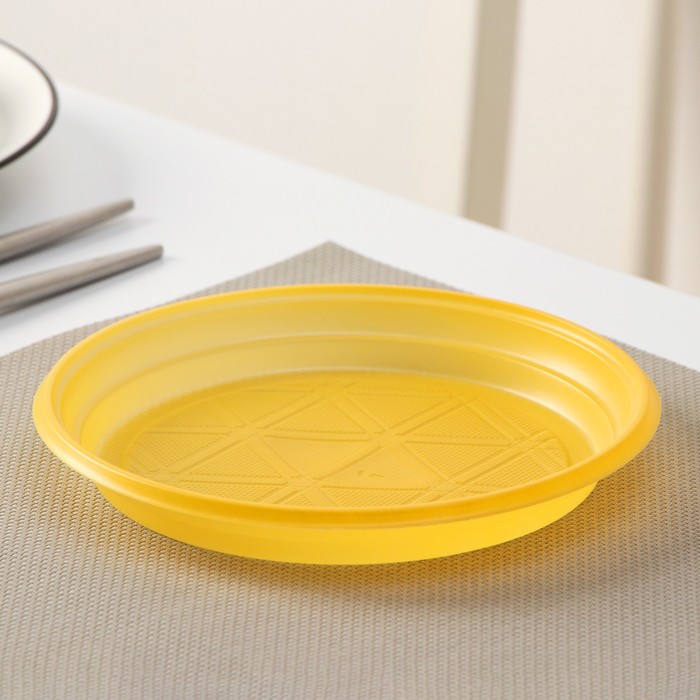 Тарелка одноразовая десертная, d=16,5 см, цвет жёлтый - Фото 1