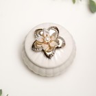 Шкатулка керамика "Лилия на белом" 7х8х8 см - Фото 2